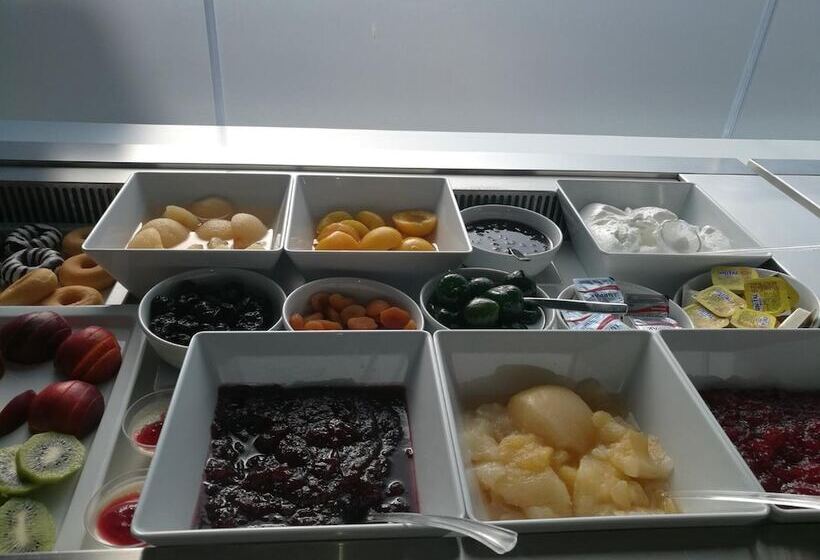 فندق فئة نجمة واحدة 4 You Boutique