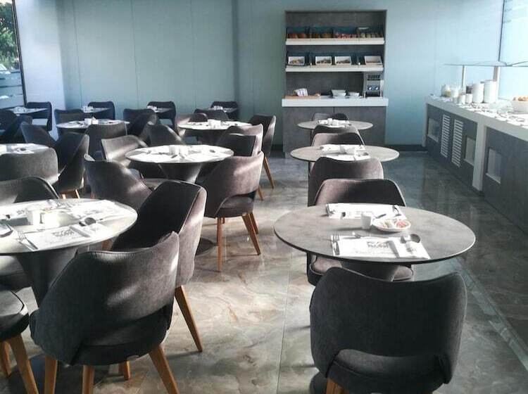 فندق فئة نجمة واحدة 4 You Boutique