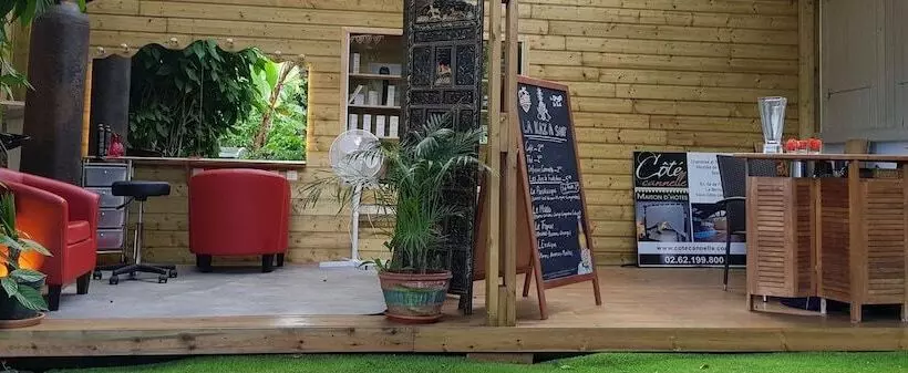 مسافرخانه Côte Cannelle