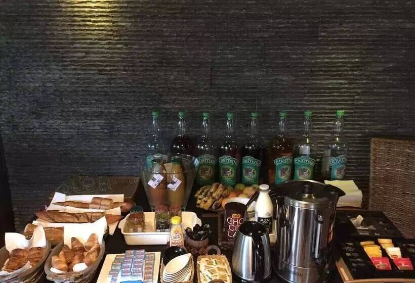 مسافرخانه Côte Cannelle