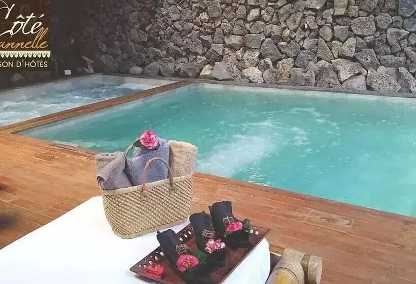 مسافرخانه Côte Cannelle