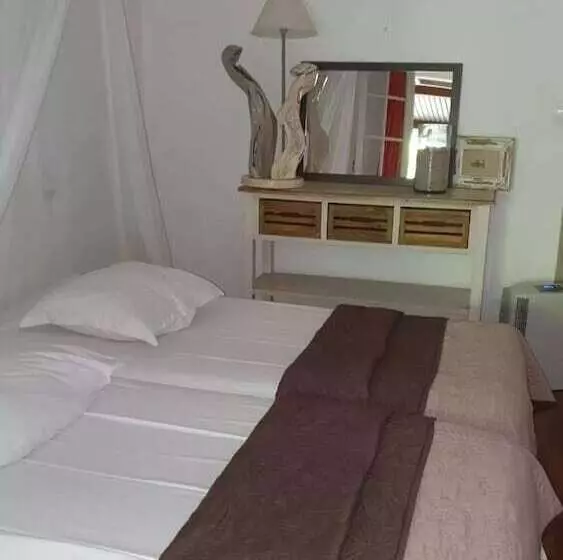 مسافرخانه Côte Cannelle