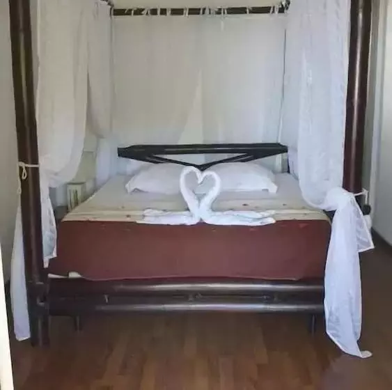 مسافرخانه Côte Cannelle