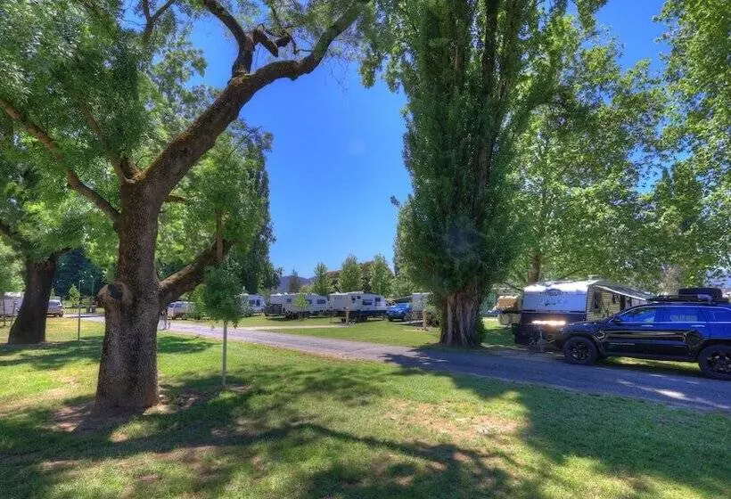 簡易ホテル Myrtleford Holiday Park