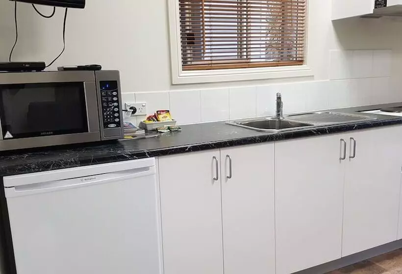 簡易ホテル Myrtleford Holiday Park