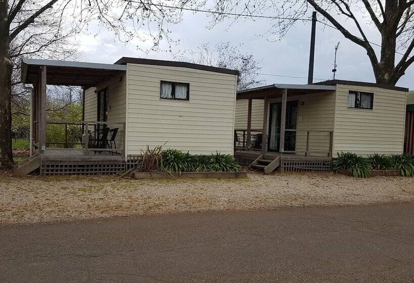 簡易ホテル Myrtleford Holiday Park