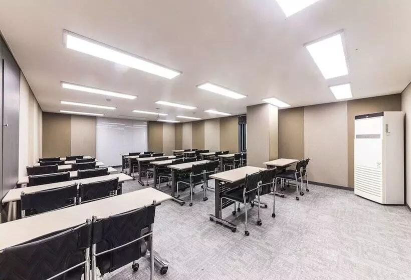 Anyang Premier Hotel Xym