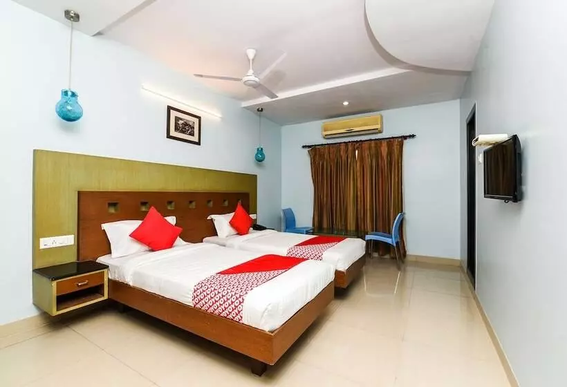 ホテル Balaji Grand
