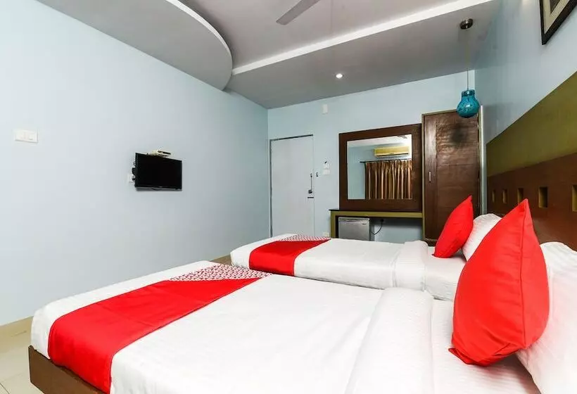 ホテル Balaji Grand