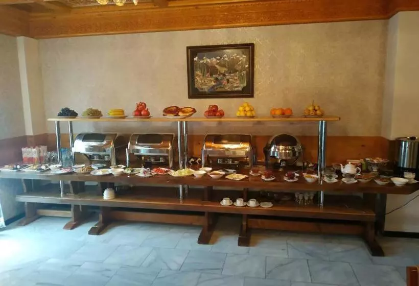 هتل Safar  And Spa