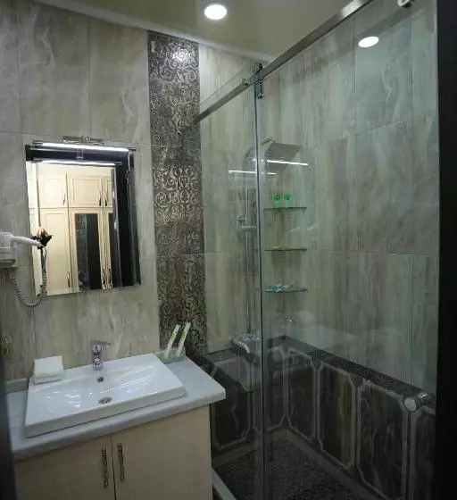 هتل Safar  And Spa