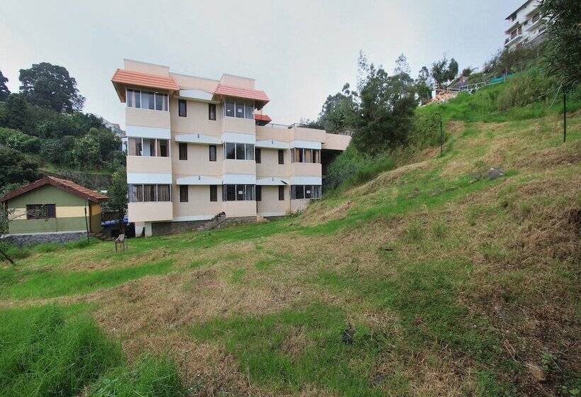 בית מלון כפרי Jia Stays By Oyo Rooms