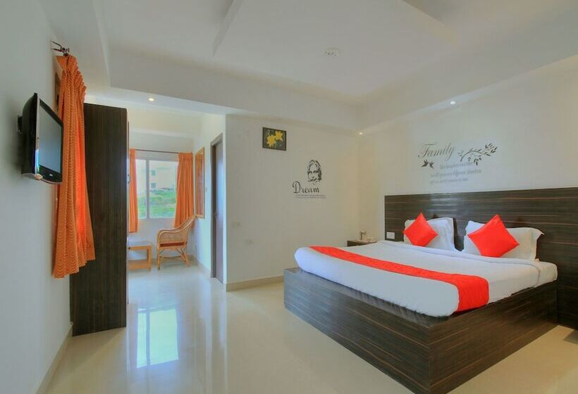 בית מלון כפרי Jia Stays By Oyo Rooms