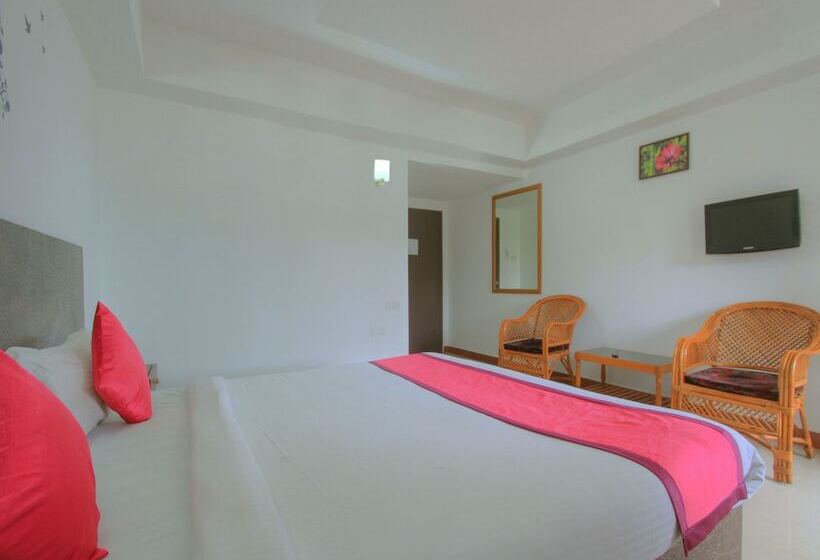 בית מלון כפרי Jia Stays By Oyo Rooms