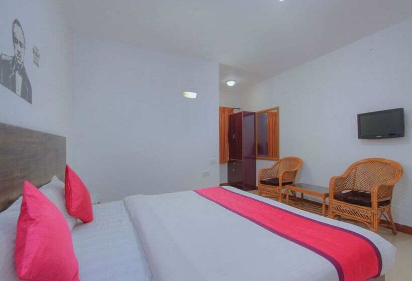 בית מלון כפרי Jia Stays By Oyo Rooms