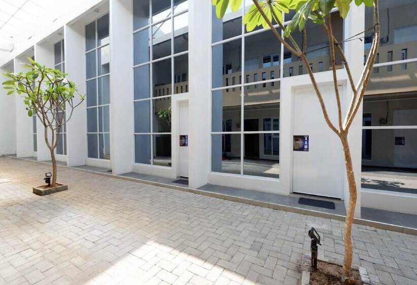 בית מלון כפרי Reddoorz Plus Near Paragon Mall Semarang