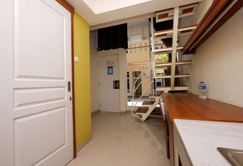 בית מלון כפרי Reddoorz Plus Near Paragon Mall Semarang