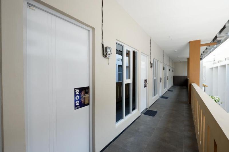 בית מלון כפרי Reddoorz Plus Near Paragon Mall Semarang