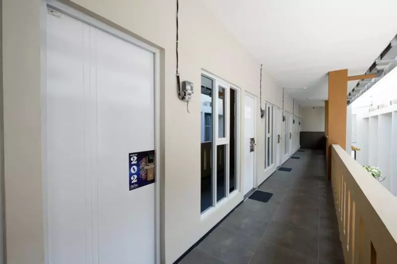 Hotelli Reddoorz Plus Near Paragon Mall Semarang