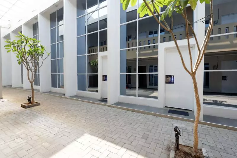 Hotelli Reddoorz Plus Near Paragon Mall Semarang