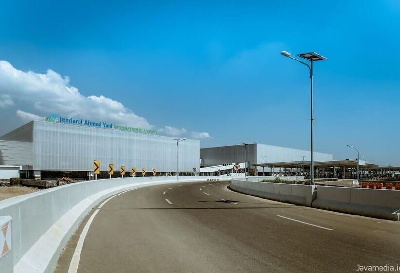 The Azana Hotel Airport Semarang