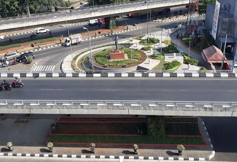 The Azana Hotel Airport Semarang