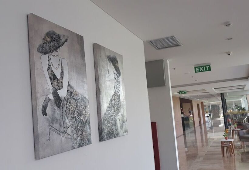 The Azana Hotel Airport Semarang