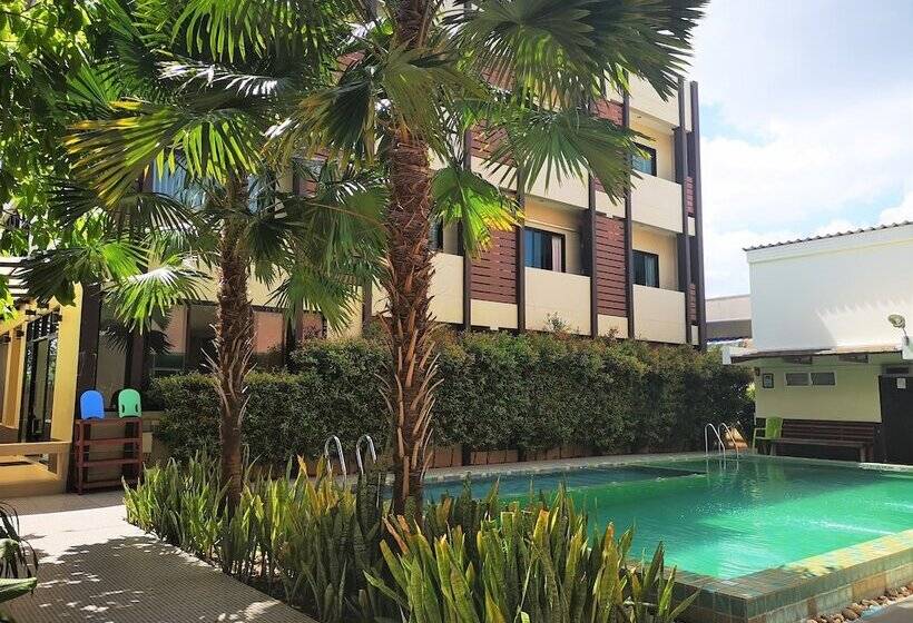 ホテル The Wonders