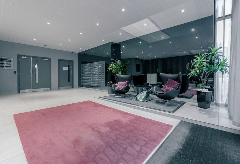 Roomspace Apartments  Nobel House