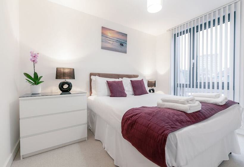 Roomspace Apartments  Nobel House