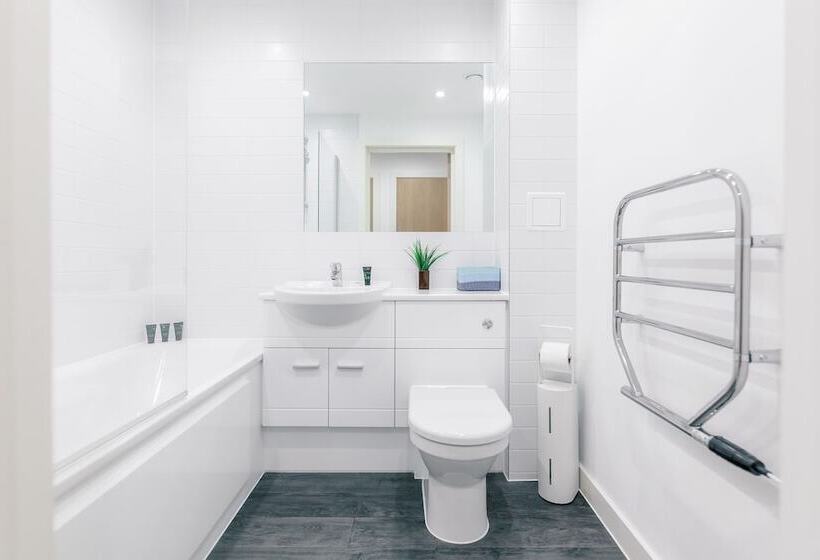 Roomspace Apartments  Nobel House