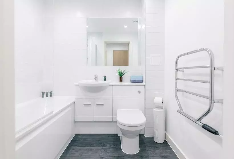 Roomspace Apartments  Nobel House