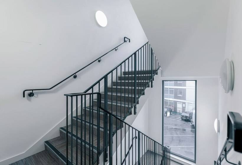 Roomspace Apartments  Nobel House