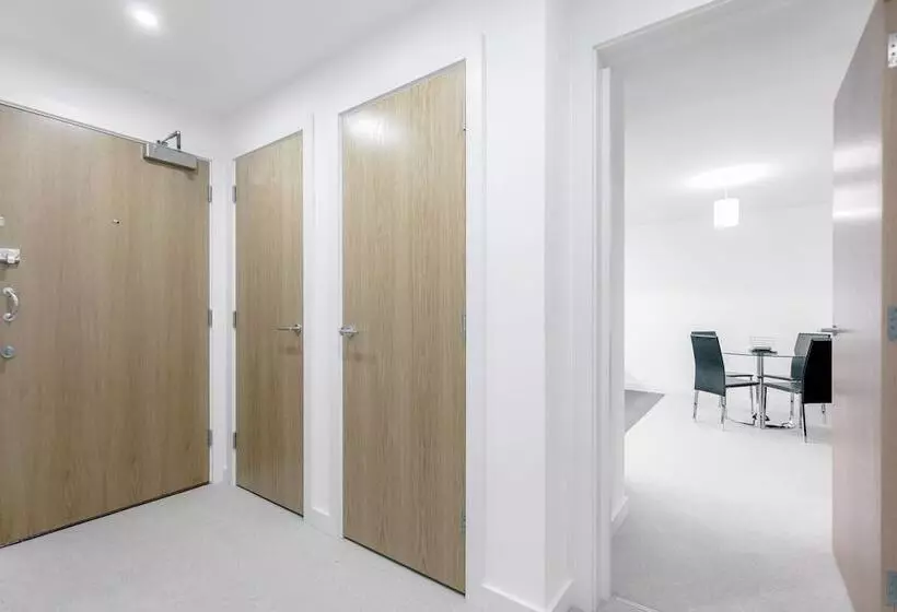 Roomspace Apartments  Nobel House