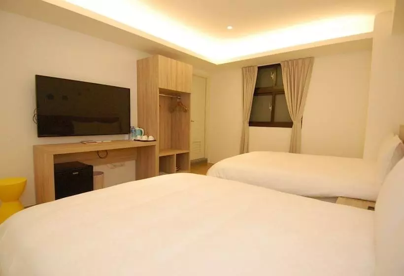 Season 5 Inn