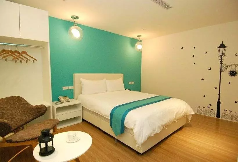 Season 5 Inn