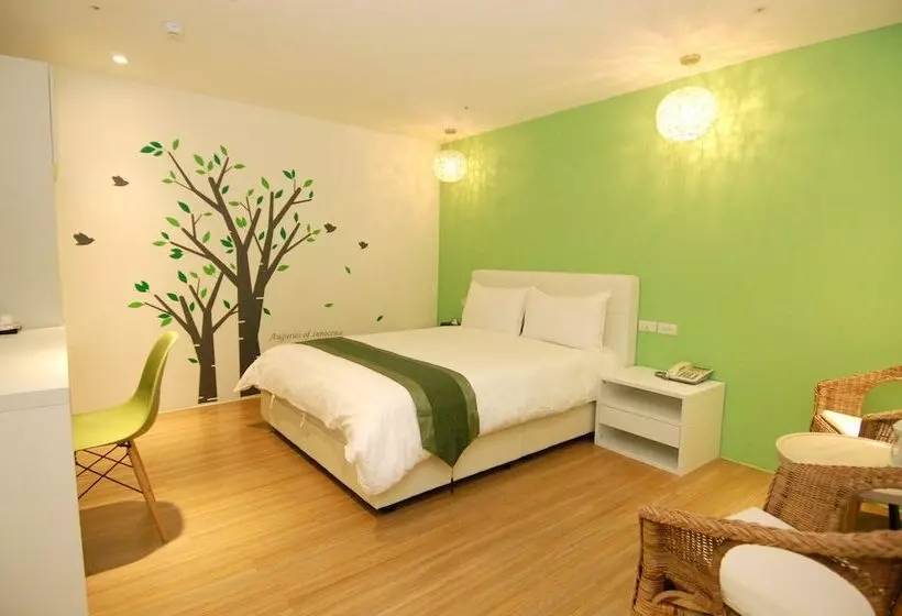 Season 5 Inn