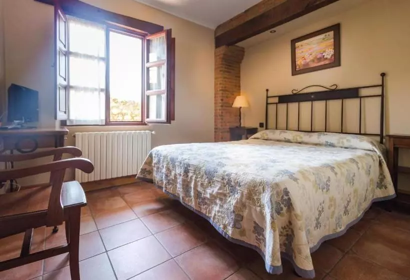 مسافرخانه Posada La Aldea