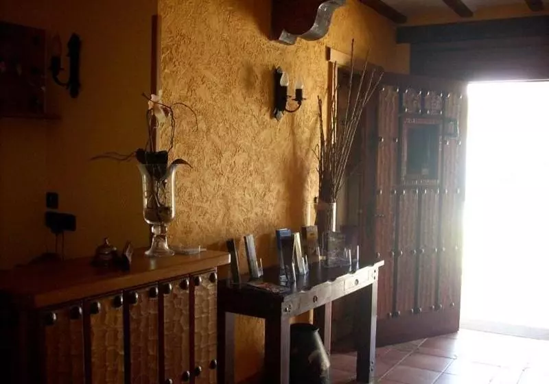 مسافرخانه Posada La Aldea