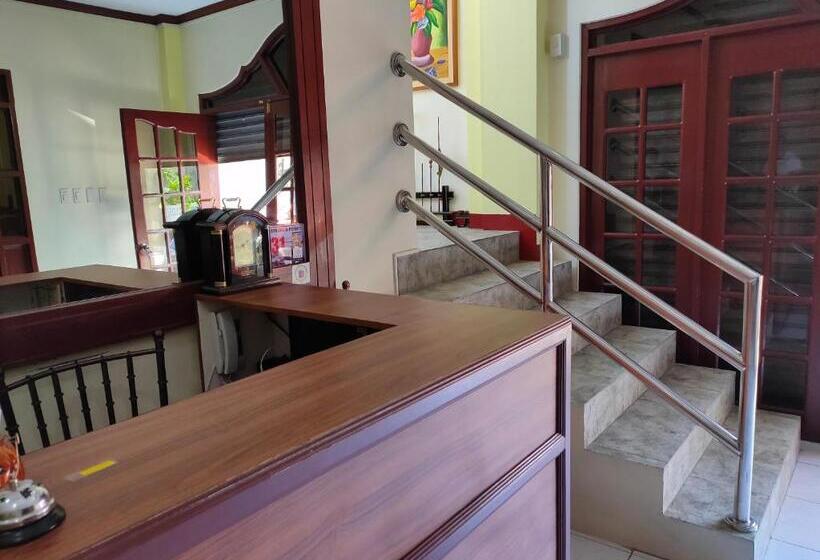 فندق Fiesta Ballroom