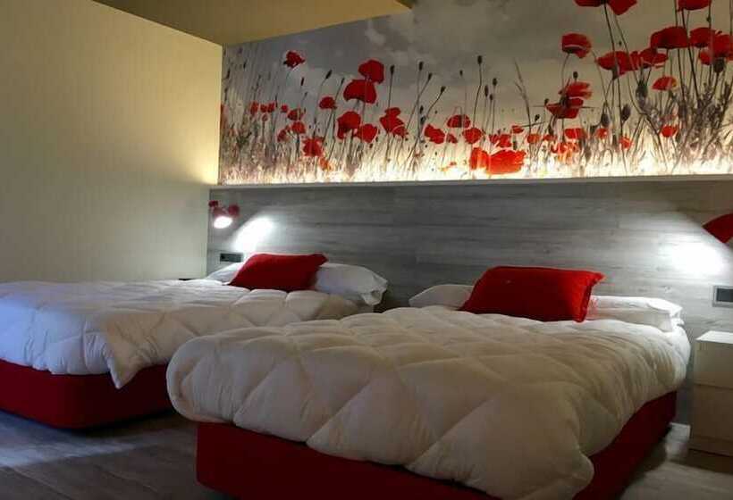 هتل Hostal Restaurante Paco