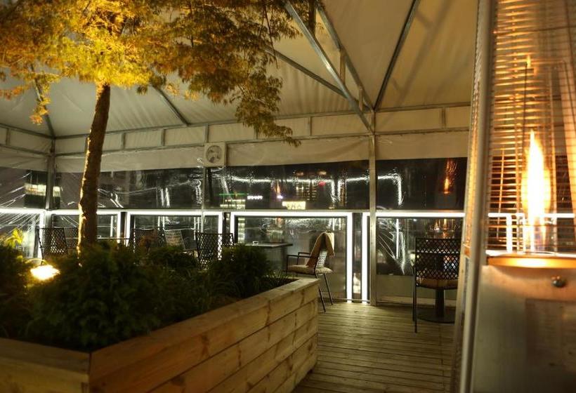 Hotel Jerry S Planet