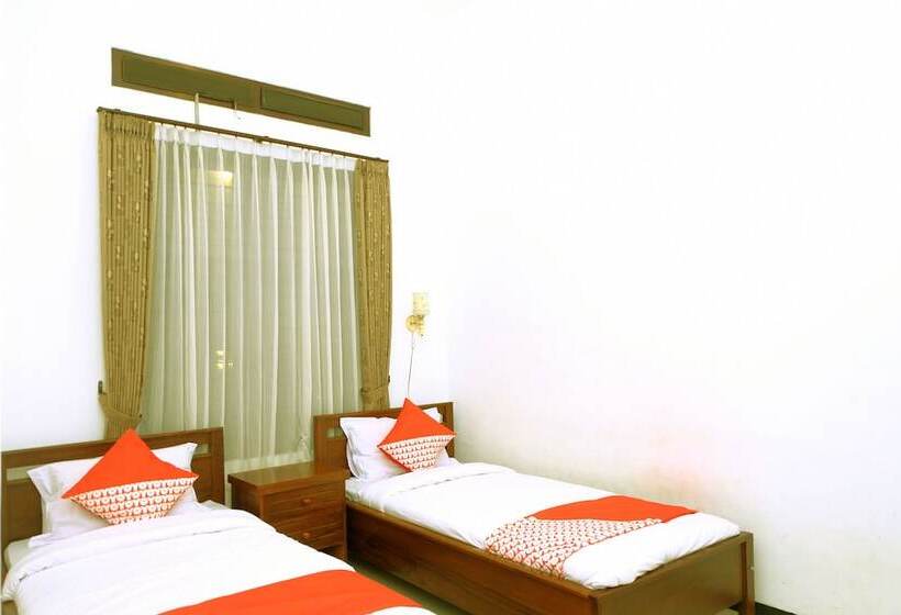 酒店 Oyo 350 D' Maktab Homestay Syariah