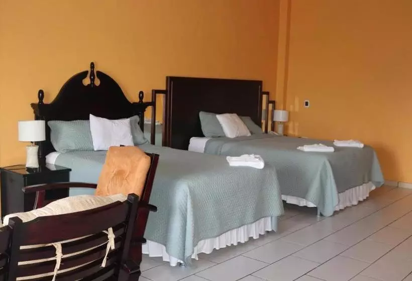 Vista Los Volcanes Hotel Y Restaurante