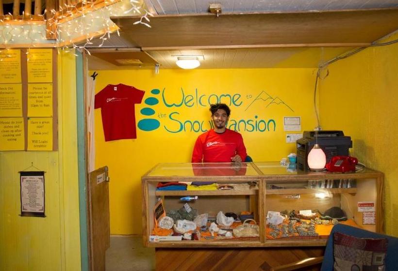 הוסטל Snowmansion Taos Adventure Lodge