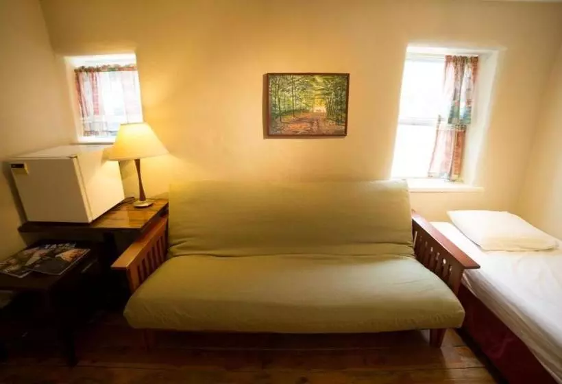 ユースホステル Snowmansion Taos Adventure Lodge