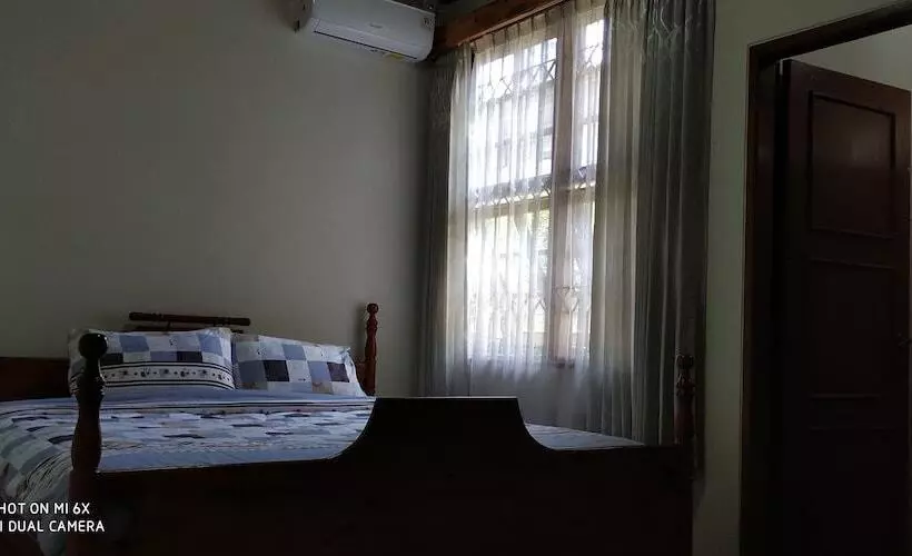 Villa Bumblebee 2 – Little Venice Puncak