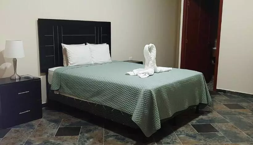 Vista Los Volcanes Hotel Y Restaurante