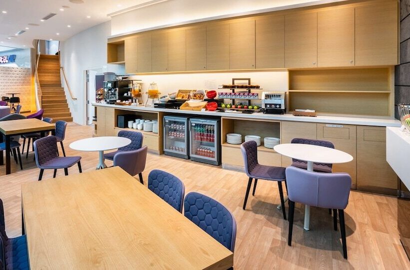 Yotelair Singapore Changi Airport Landside