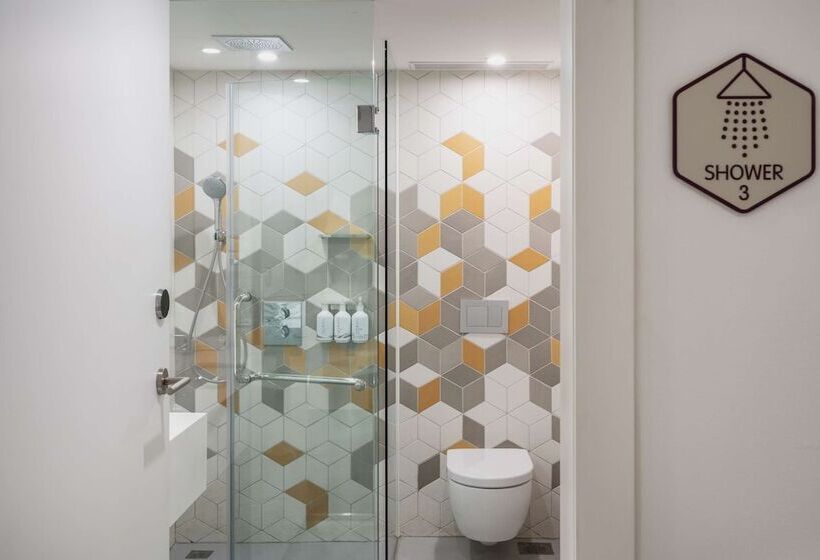 Yotelair Singapore Changi Airport Landside